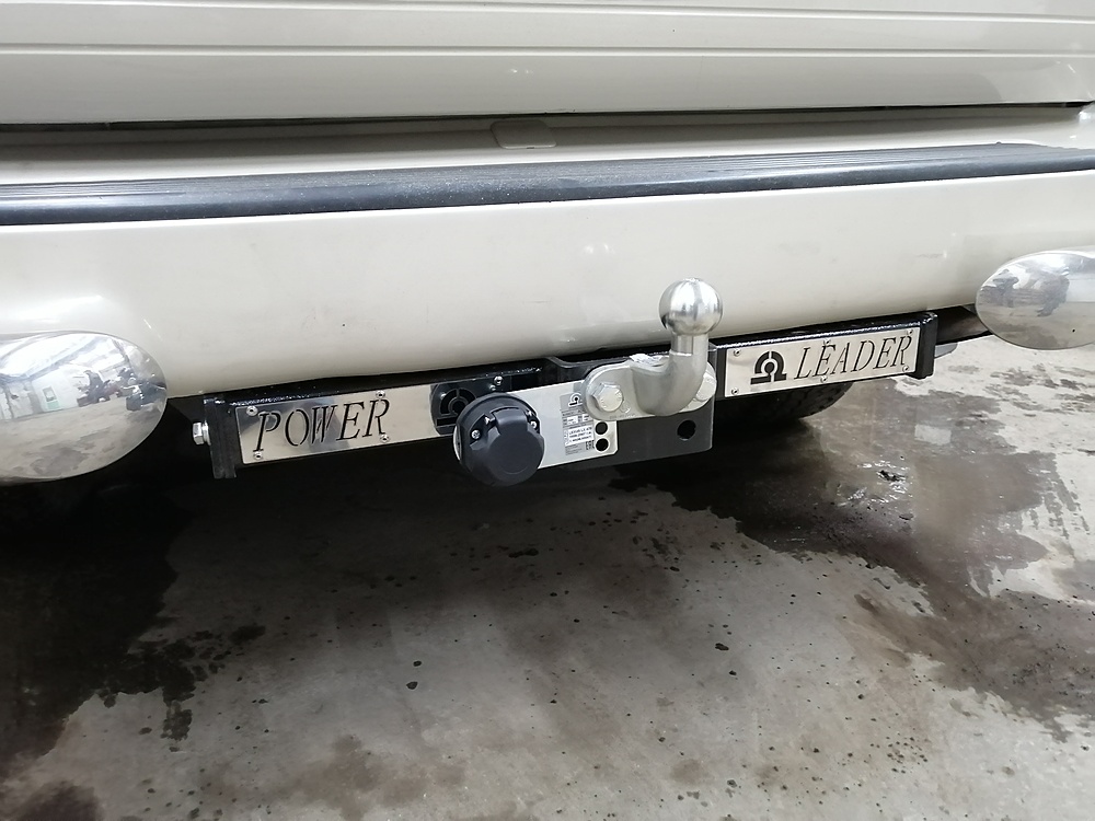 Фаркоп для LEXUS LX 470 (UZJ100) / TOYOTA LAND CRUISER 100 1998-2007(С НЕРЖ. ПЛАСТИНОЙ)