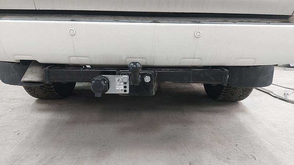 Фаркоп для TOYOTA LAND CRUISER 200 2007-.../ LEXUS LX 570 2007-...,LX 450d 2015 - ...