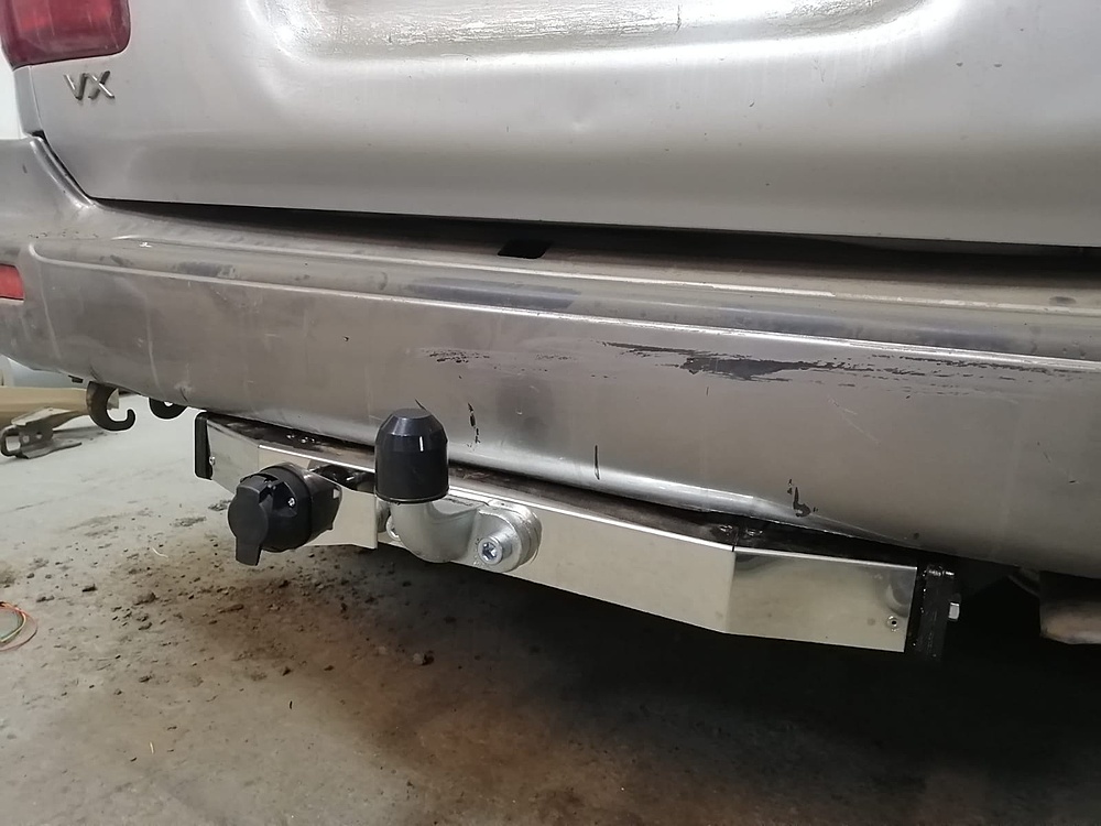 Фаркоп Toyota Land Cruiser 100 / Lexus LX 470 1998-2007
