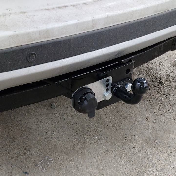 Фаркоп для TOYOTA RAV 4 2013 - 2019