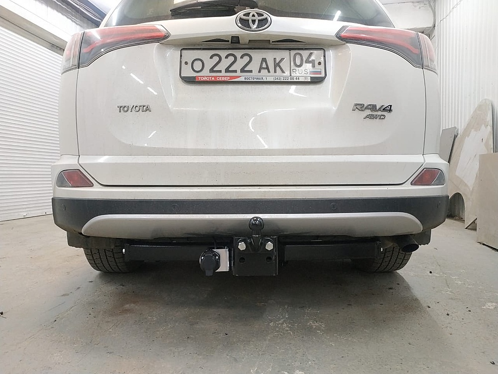 Фаркоп для TOYOTA RAV 4 2013-2019